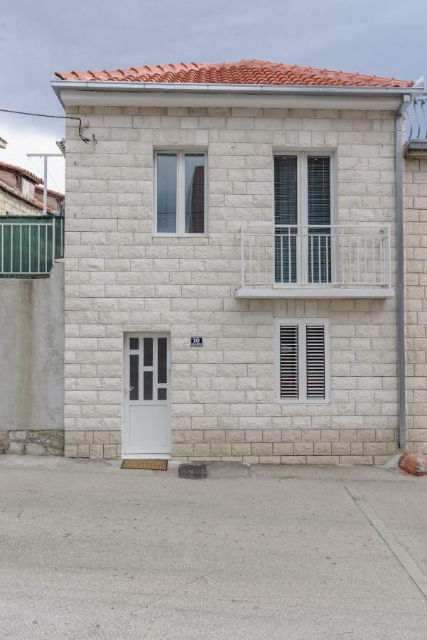 شقة House Niko Kaštela المظهر الخارجي الصورة